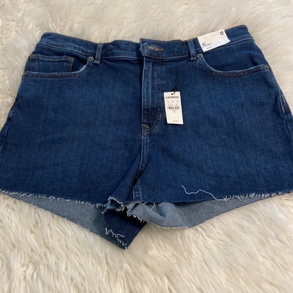 EXPRESS MIDI High Rise Jeans shorts size 12 brand new with tags - Picture 8 of 12